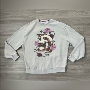 Earthbound Trading Co Skull Snake Rose Graphic Sweatshirt Men’s Medium